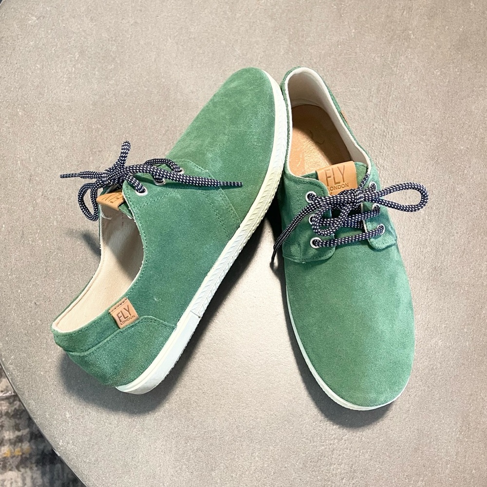 Fly London men’s suede lace up sneakers/ shoes in sesh green career preppy Sz 11